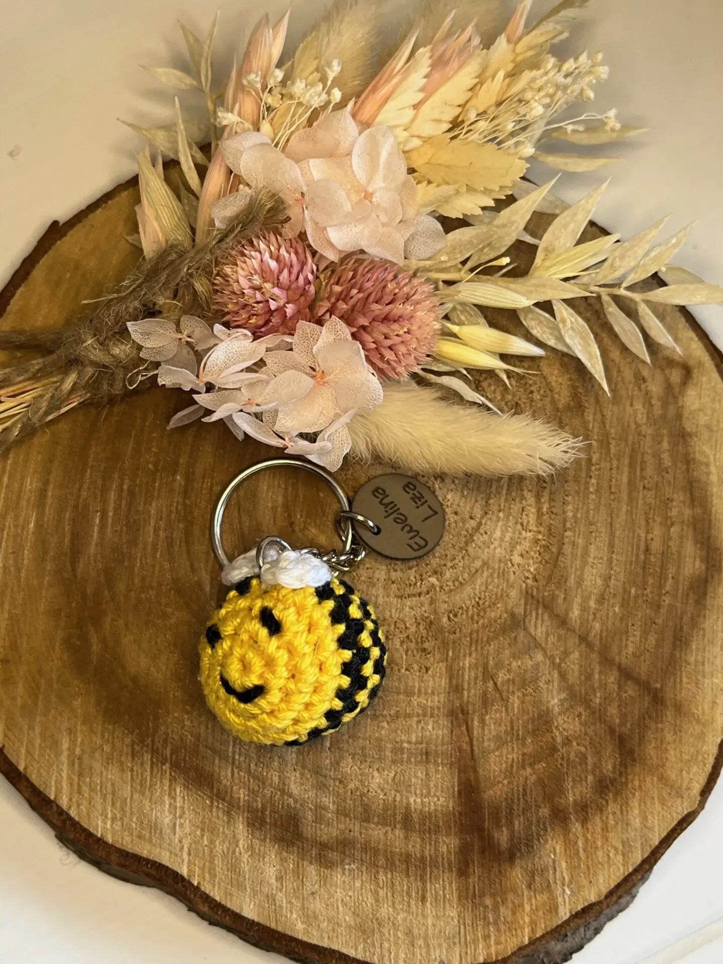 Bee Key Chain | Bumble bee key chain | Bienen Schlüsselanhänger | Handmade by Ewelina Liza