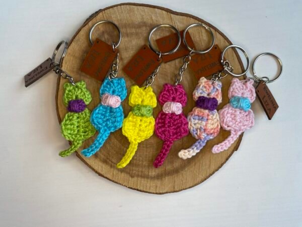 Cat key chain | Katzen Schlüsselanhänger. Handmade by Ewelina Liza